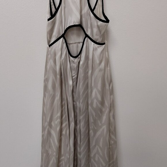 Share ✨ GAP Scoop Neck Maxi Dress – Size 4 ✨ - Picture 6 of 16